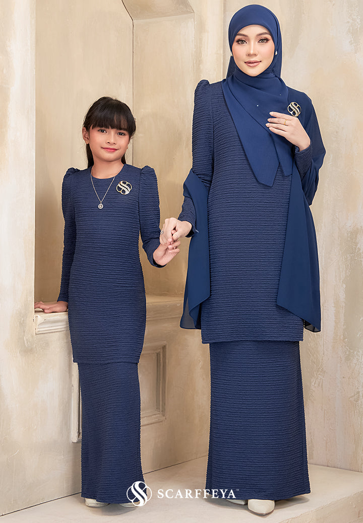 PRE ORDER AMMARA KURUNG (NAVY BLUE)