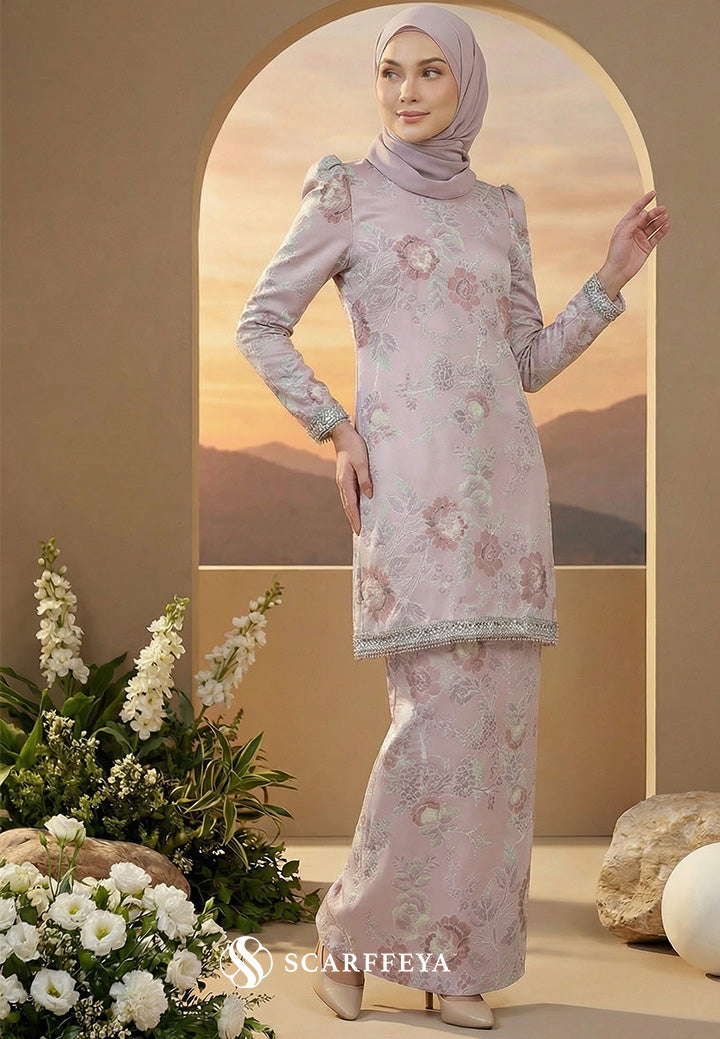 REANNA KURUNG (EMMA)