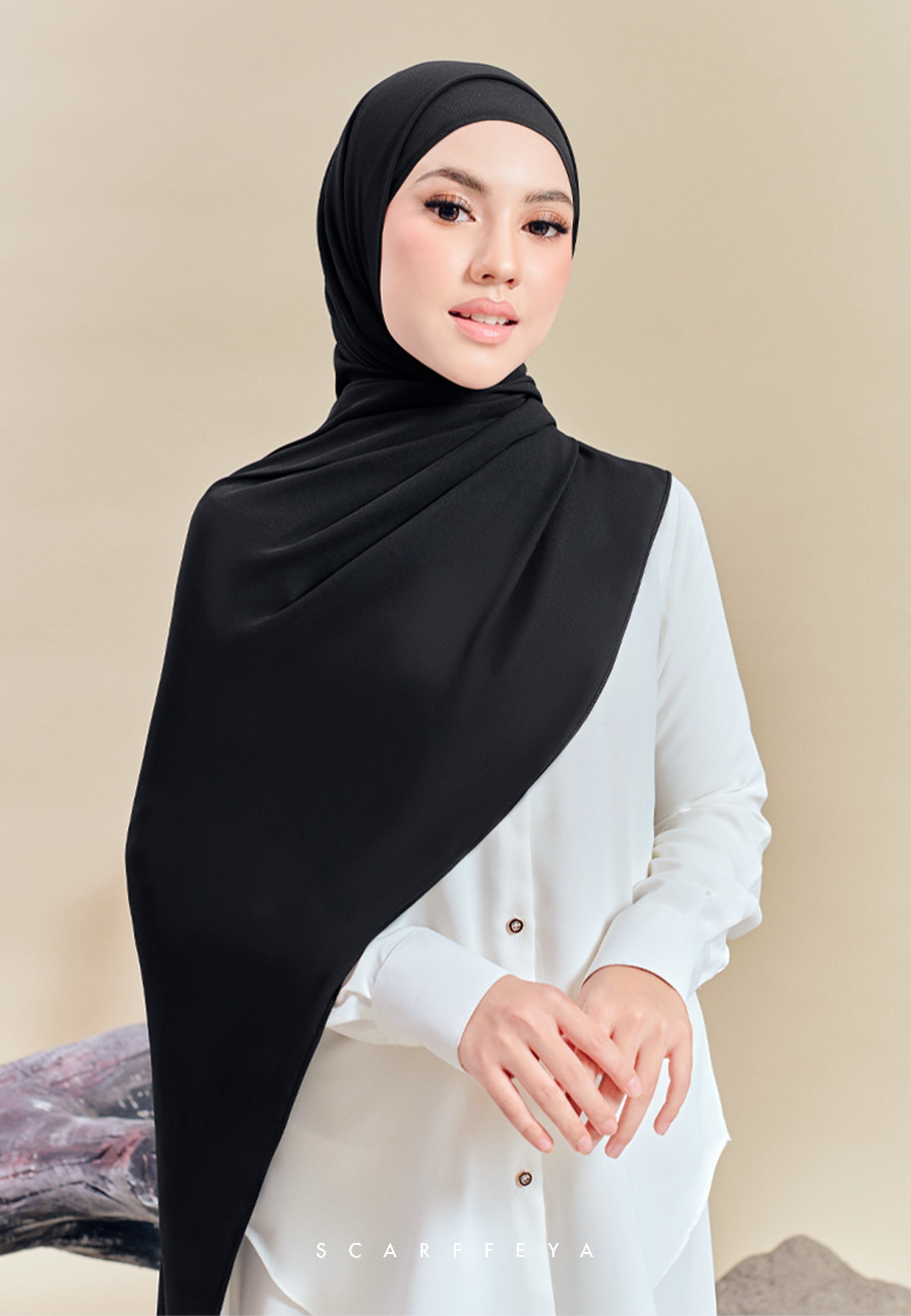 SURI SHAWL (RICH BLACK) – Scarffeya | Malaysia’s Best Clothing Brand